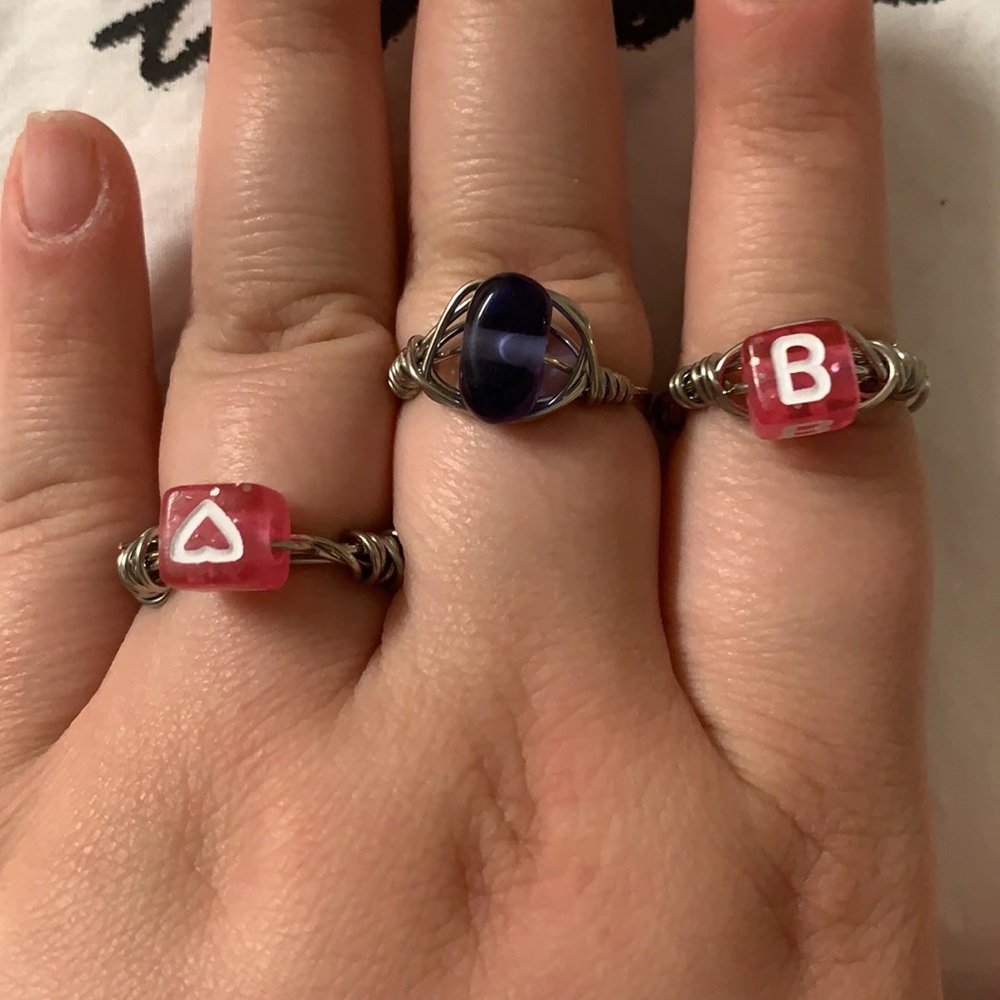 Letter B ring bundle - Picture 2 of 5